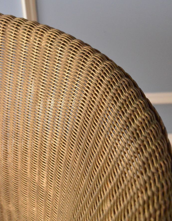 ロイドルーム アンティーク チェア イギリスのアンティークチェア、ロイドルームのリビングチェア(ゴールド色)。アンティークとして使える頑丈さが魅力です。(k-1086-c)