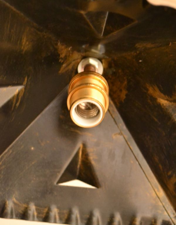 アンティークの照明 照明・ライティング まるでランプのような雰囲気がお洒落なアンティークランプ 1灯タイプ。オーバーホール済みなので安心してお使い頂けます。(k-1114-z)