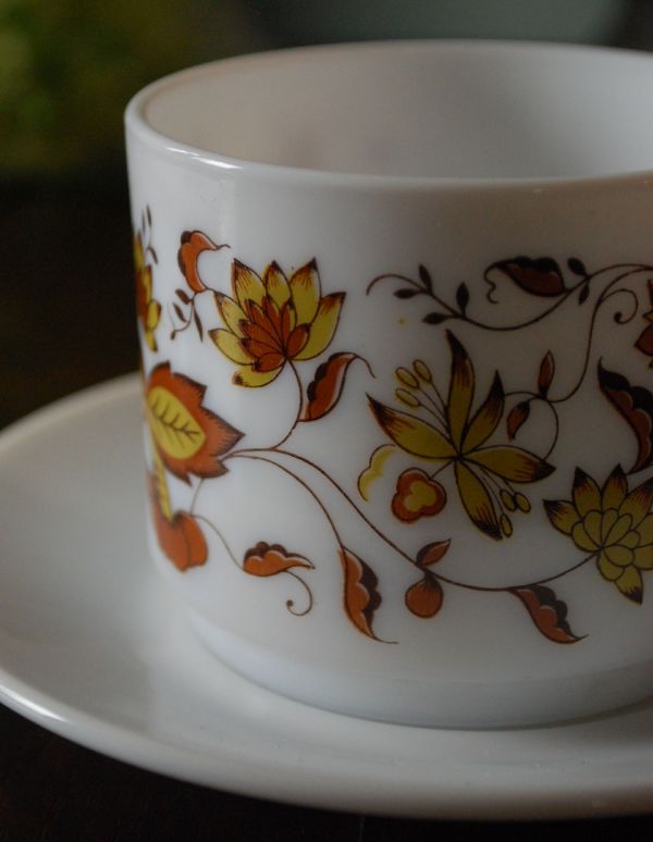 フランスアンティークarcopal(アルコパル)カップ＆ソーサーセット(k