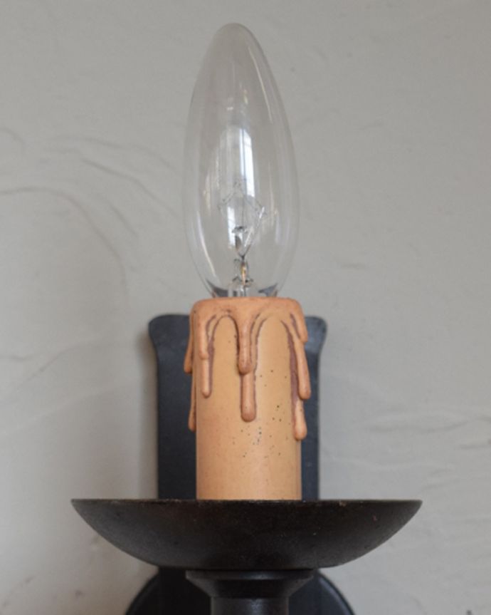 壁付けブラケット　照明・ライティング　フランスのアンティーク壁付けブラケット（Ｅ17シャンデリア球付）。しっかりオーバーホウルをしたので、ご安心下さい。(k-1122-z)