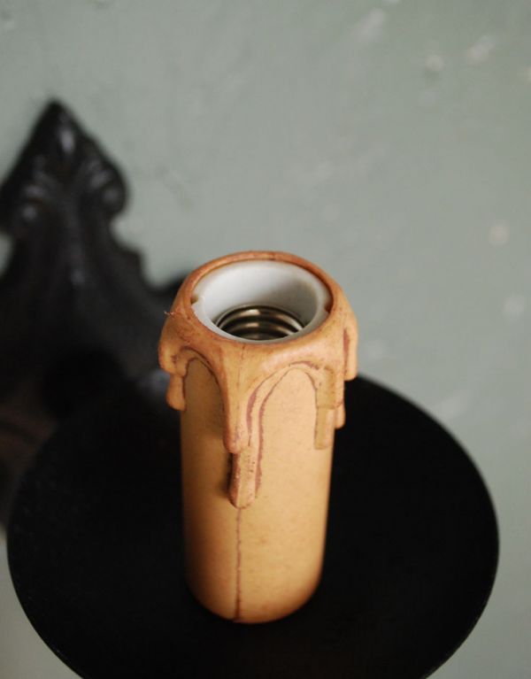 壁付けブラケット 照明・ライティング フランス便で到着 アンティークのシックなウォールブラケット。オーバーホール済みなので安心してお使い頂けます。(k-1127-z)