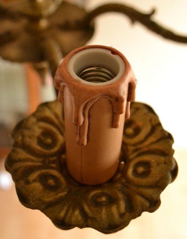 シャンデリア 照明・ライティング 英国の真鍮製照明、クラシカルなアンティークシャンデリア(5灯)。オーバーホール済みなので安心してお使い頂けます。(k-1128-z)