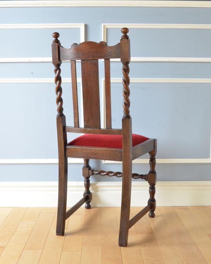 クラシックな英国のダイニングへ、アンティークのオークチェア(k-1132