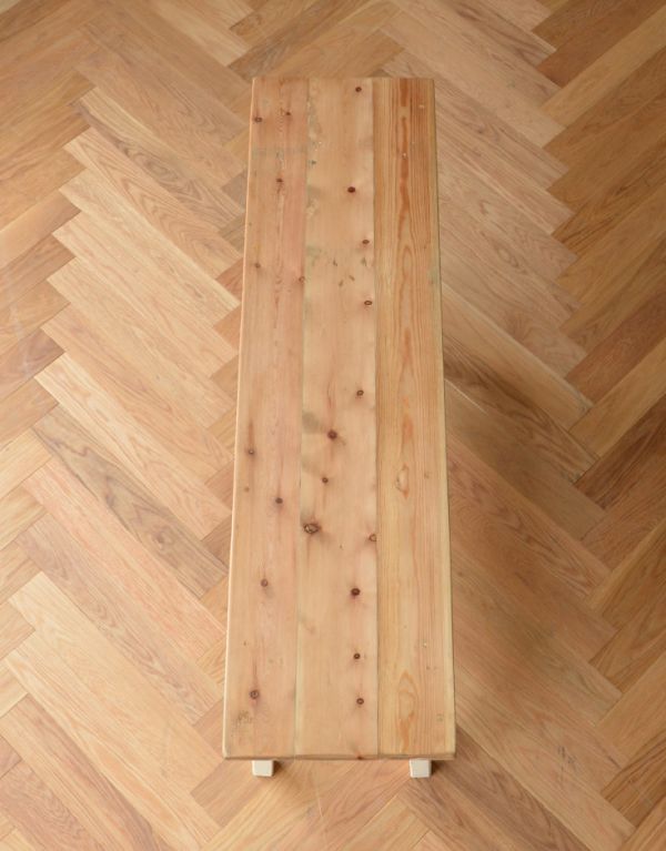 ロイドテーブル　アンティーク家具　２トーンカラーの棚板付きアンティーク家具、イギリスのコンソールテーブル。広い天板もキレイに仕上げました。(k-1151k-f)