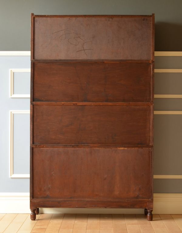 アンティークのキャビネット　アンティーク家具　アンティークのスタッキングブックケース、ビューローキャビネット（デスク）。きちんとメンテナンスしてあるので、裏側もキレイです。(k-1158-f)