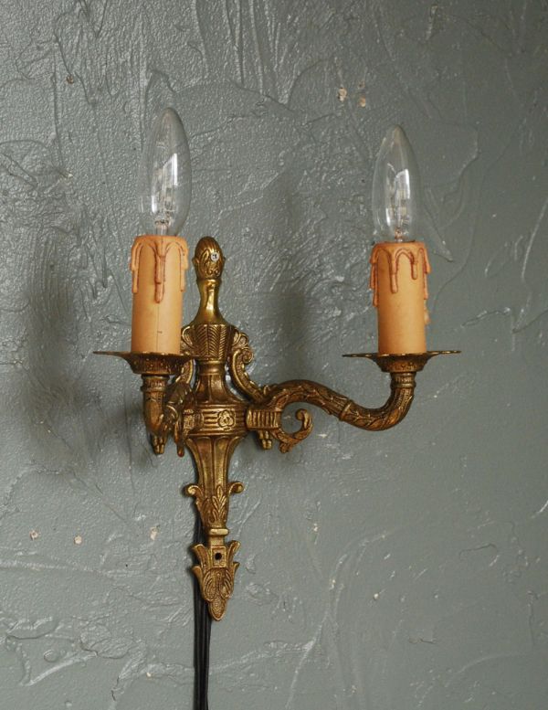 壁付けブラケット 照明・ライティング アンティーク ウォールランプ(ウォールブラケット)。存在感のある素敵なアンティークのウォールブラケットです。(k-1173-z)