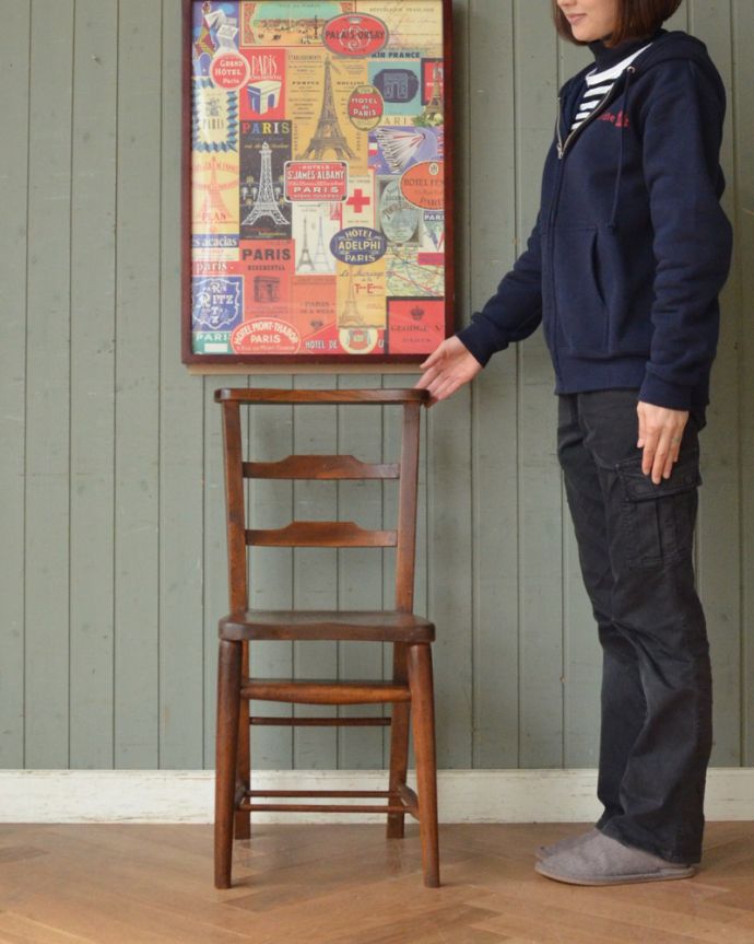 チャーチチェア　アンティーク チェア　ダイニングやデスクチェアにも人気、イギリスで見つけたアンティーク チャペルチェア 。シンプルなデザインなので合わせやすいですよ！飽きのこないデザインがやっぱり人気です。(k-1174-c)