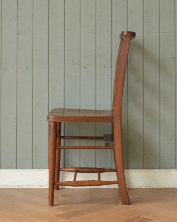 チャーチチェア　アンティーク チェア　ダイニングやデスクチェアにも人気、イギリスで見つけたアンティーク チャペルチェア 。もともと教会で使われていたチャーチチェア。(k-1174-c)