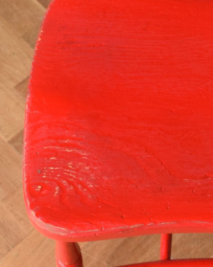 キッチンチェア　アンティーク チェア　ポップなカラーでお部屋を彩るアンティークのキッチンチェア。角が丸く作られているので、小さいお子様がいるご家庭でも安心です。(k-1177-c)