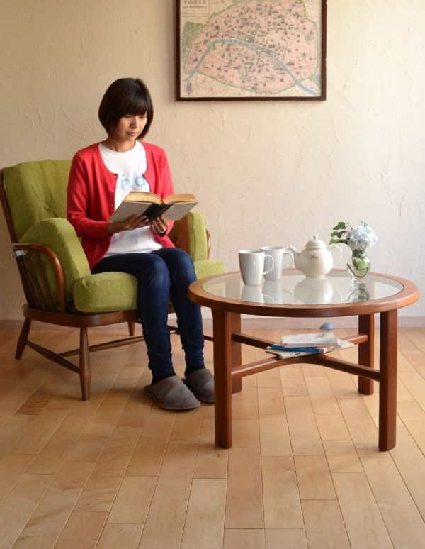 G-PLAN(Gプラン)　アンティーク家具　ビンテージのおしゃれな北欧家具、ガラス天板のコーヒーテーブル（Gプラン）。天板が広いので、ゆったりとお使い頂けます。(k-1234-f)