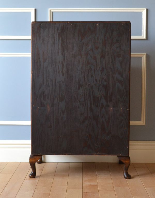 サイドバイサイド アンティーク家具 英国のアンティーク家具、オーク材の木目が美しいビューロー。きちんとメンテナンスしてあるので、裏側もキレイです。(k-1237-f)