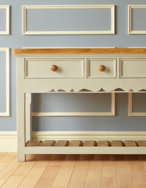 ロイドテーブル　アンティーク家具　引き出しと棚板付きアンティーク家具、イギリスの２トーンコンソールテーブル。ナチュラルで素朴なデザイン。(k-1256k-f)