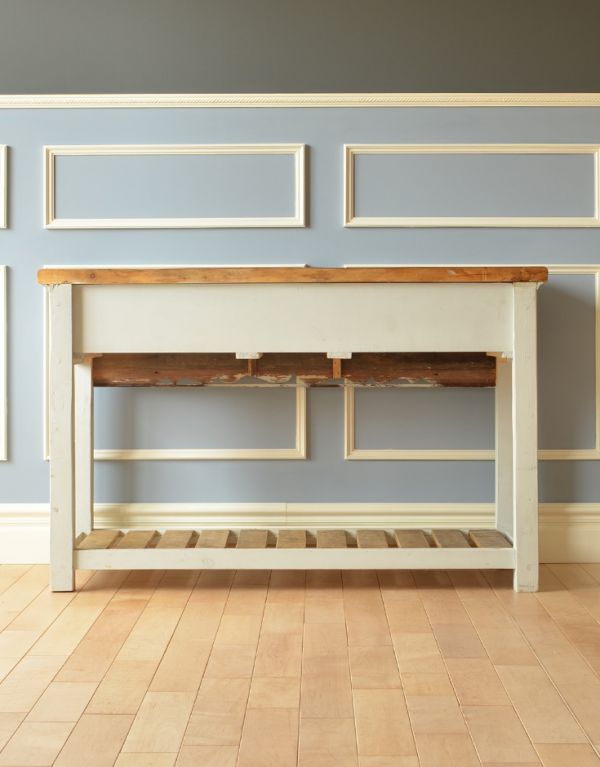 ロイドテーブル　アンティーク家具　引き出しと棚板付きアンティーク家具、イギリスの２トーンコンソールテーブル。２トーンカラーのデザインは、なかなか入荷してきませんので気になる方はお早めに。(k-1256k-f)