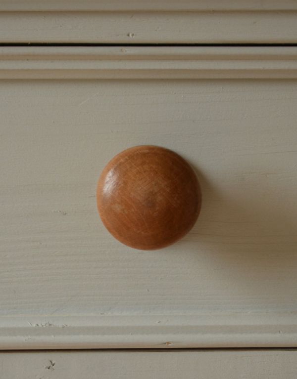 ロイドテーブル　アンティーク家具　引き出しと棚板付きアンティーク家具、イギリスの２トーンコンソールテーブル。それぞれの引き出しに可愛い木製の取っ手が付いています。(k-1256k-f)