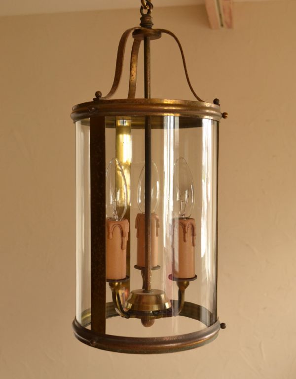 ペンダントライト 照明・ライティング イギリス輸入のアンティーク照明、ガラスシェードのオシャレなペンダントランプ。アンティークでしか見つからない、素敵なランプです。(k-1269-z)