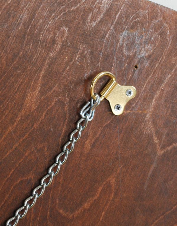 アンティーク カッティングミラー アンティーク雑貨 洗面やトイレにお勧めのアンティークミラー、キレイなカッティングミラー。壁に取り付けられるように金具が付いています。(k-1273-z)