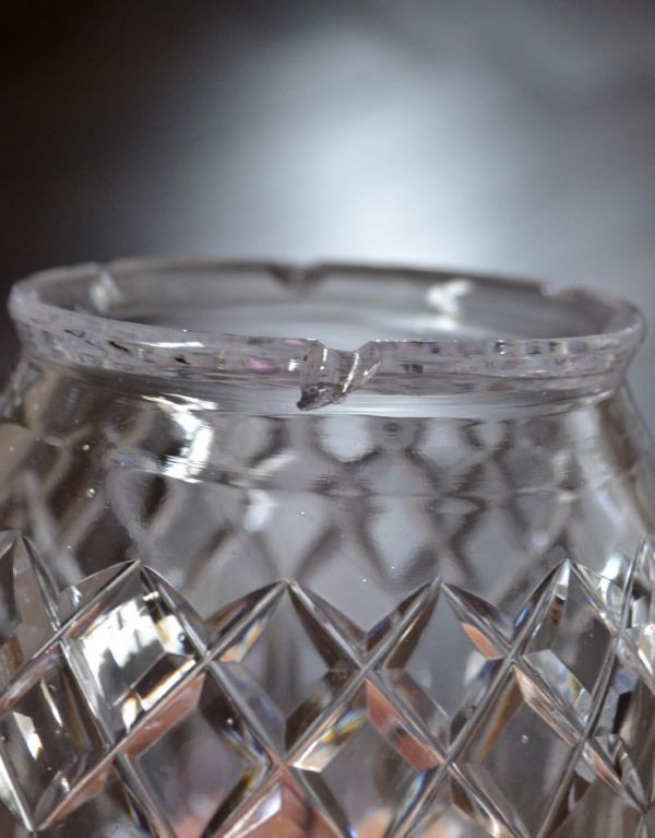 ペンダントライト　照明・ライティング　キラキラ輝くアンティークシェード、イギリスペンダントライト。アンティークは全てが「一点もの」です。(k-1280-z)