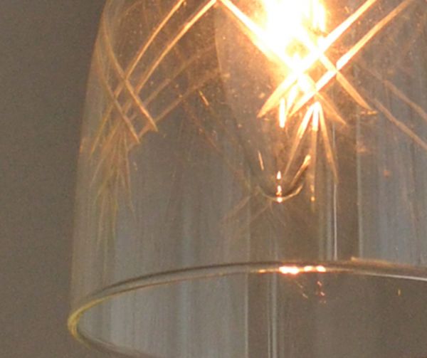 ペンダントライト　照明・ライティング　明かりを点けるとより美しい、アンティークペンダントライト（コード・シャンデリア電球・ギャラリーA付き）。シェードから漏れる光に癒されます。(k-1290-z)