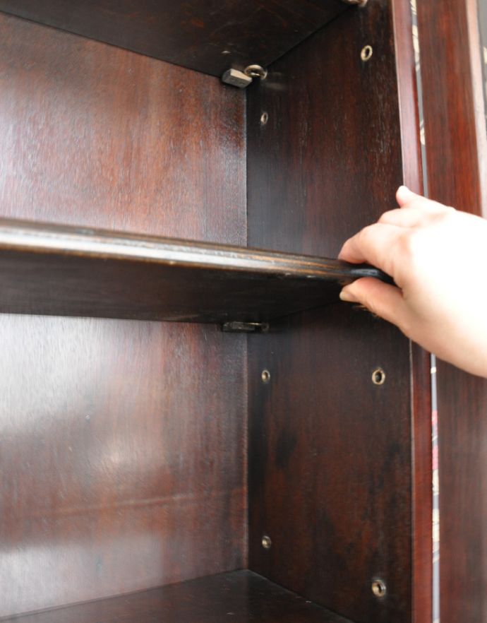 サイドバイサイド アンティーク家具 英国のアンティーク収納家具、気品溢れるビューローブックケース。棚板も取り外し可能です。(k-1298-f)