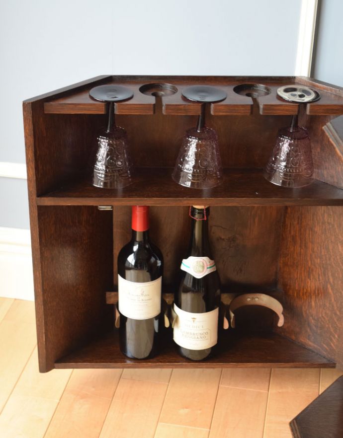 アンティークのキャビネット　アンティーク家具　英国のアンティーク家具、機能的なカクテルキャビネット（オケージョナルテーブル）。棚板は固定されています。(k-1307-f)