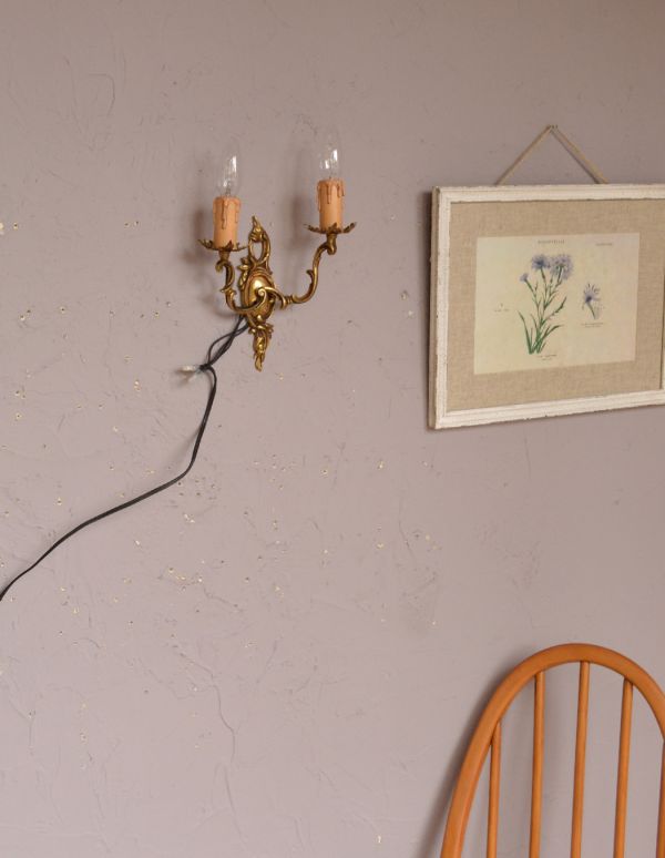 壁付けブラケット 照明・ライティング フランスのアンティーク壁付け照明、2灯タイプのウォールランプ。存在感のある素敵なアンティークのウォールブラケットです。(k-1333-z)