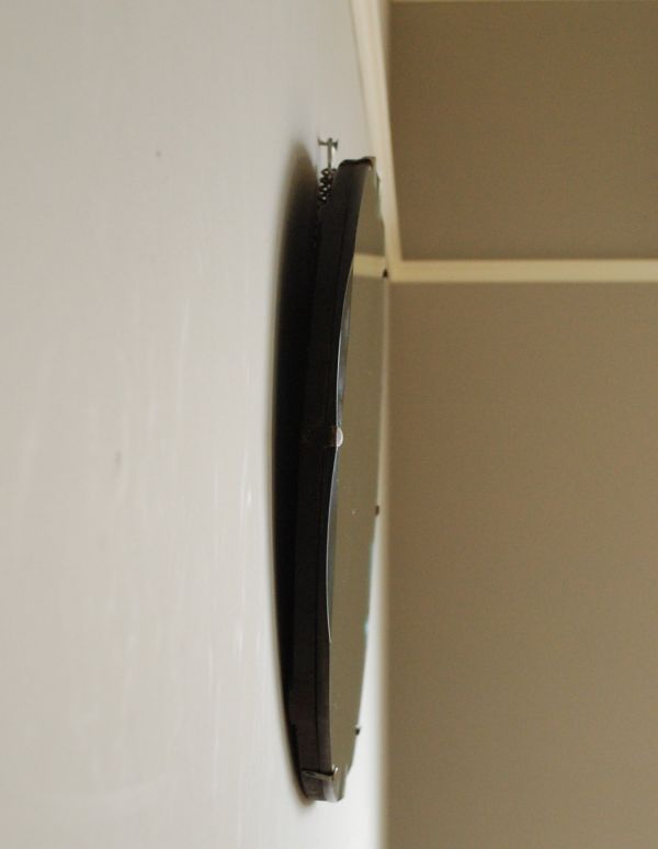 アンティーク雑貨　イギリスのアンティークミラー、きらきら輝くオーバルタイプのカッティングミラー。アンティークのミラーは重みがあります。(k-1342-z)