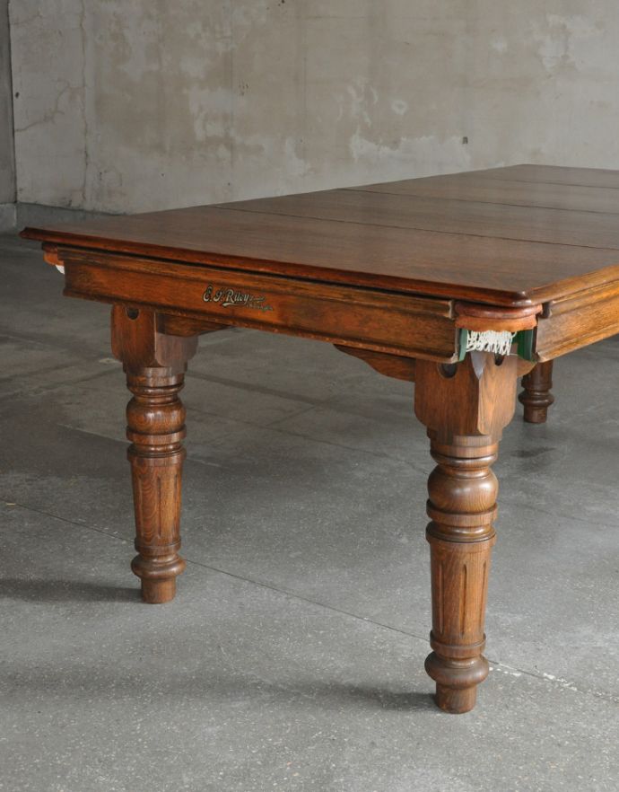 ロイドテーブル アンティーク家具 ビリヤードで遊べちゃう、めずらしいアンティークのテーブル。しっかり支えるのでご安心ください。(k-1347-f)