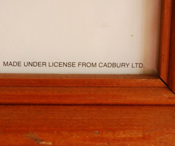 アンティーク その他の雑貨 アンティーク雑貨 壁を彩るアンティーク雑貨、木製フレームの額絵(CADBURY'S COCOA)。「Cadbury」のロゴが入っています。(k-1348-z)