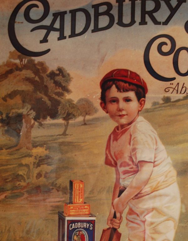 アンティーク その他の雑貨 アンティーク雑貨 壁を彩るアンティーク雑貨、木製フレームの額絵(CADBURY'S COCOA)。イギリスの伝統的なスポーツ「クリケット」の様子を描いた一枚です。(k-1348-z)