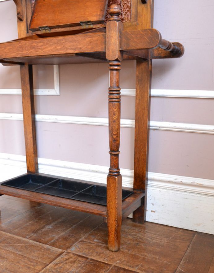 アンティークの玄関収納　アンティーク家具　贅沢な装飾が美しいお花のタイルが付いたホールスタンド、イギリスのアンティーク家具 。メンテナンスされた脚がしっかり支えてくれます。(k-1425-f)