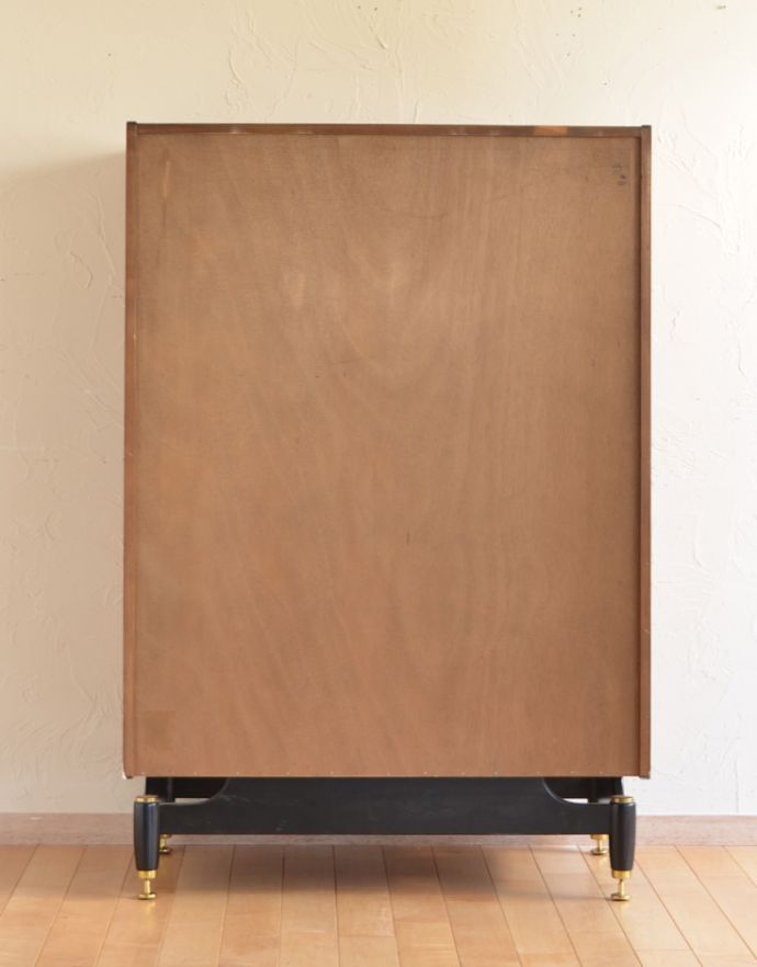 G-PLAN(Gプラン)　アンティーク家具　トラー＆ブラックのヴィンテージ家具、G-ＰＬＡＮのキャビネット（スモールローブ）。きちんとメンテナンスしてあるので、裏側もキレイです。(k-1440-f)