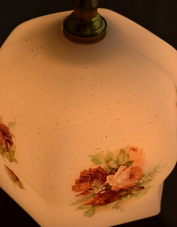 ペンダントライト 照明・ライティング エレガントなアンティークローズの、アンティークペンダントライト。アンティークのみ見ることの出来る輝きを、ぜひお家で楽しんで下さいね。(k-1441-z)