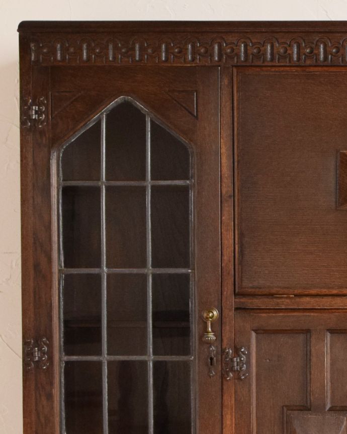 ビューロー アンティーク家具 アンティークの英国家具、本棚とデスクが付いたお洒落なサイドバイサイド。多機能なので、忙しい日々を助けてくれます。(k-1462-f)