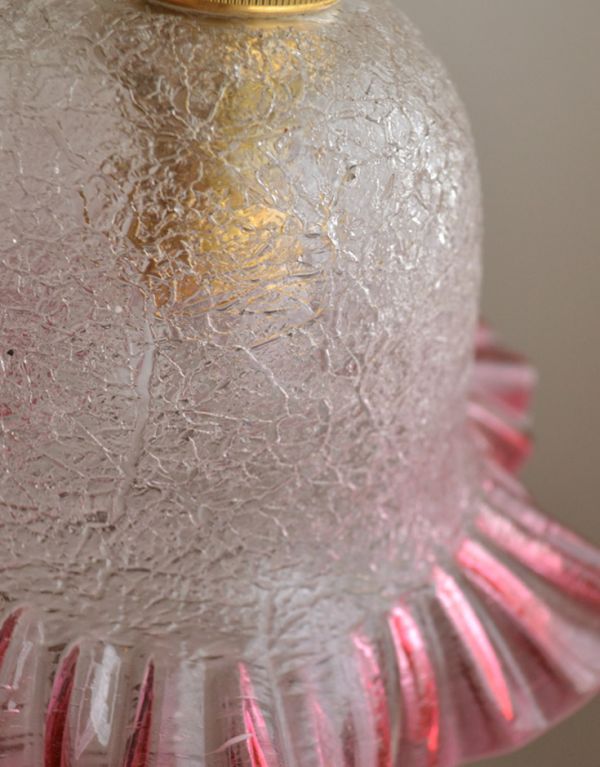 ラズベリーピンクのフリルガラスシェード、アンティークペンダント