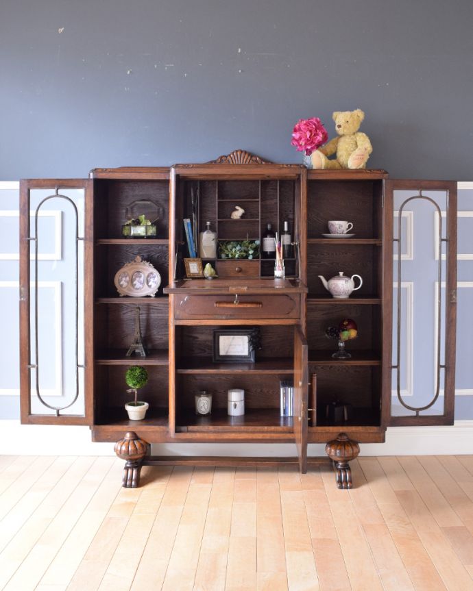 ビューロー　アンティーク家具　英国輸入のアンティーク家具、机と本棚が一つになったサイドバイサイド。棚に書類や文房具をしまえば、ちょっとした書き物スペースに早変わりします。(k-1503-f)
