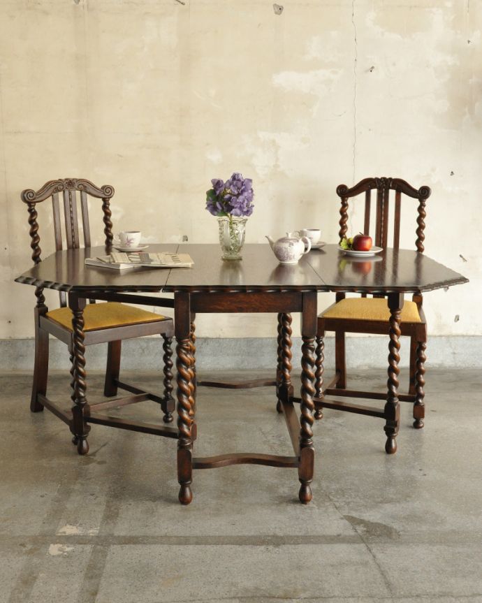 ロイドテーブル　アンティーク家具　上品な英国のアンティーク家具、脚のツイストラインが美しい伸張式のゲートレッグテーブル。。(k-1505-f)