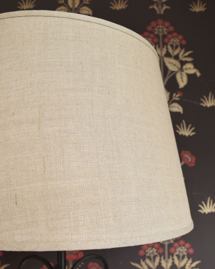 スタンドライト　照明・ライティング　フランスから到着した照明、アイアンスタンド×布シェードフロアランプ。シェードは、コントワール・ドゥ・ファミーユの新品をあわせました。(k-1511-f)