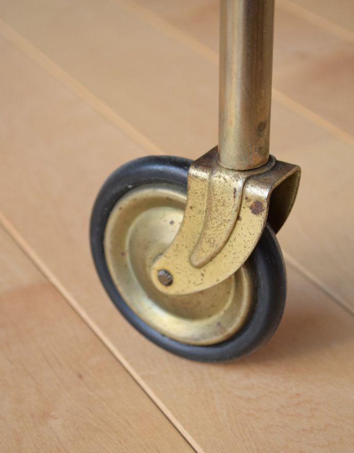 オープンシェルフ・オープンラック　アンティーク家具　サイズが変えられる機能的な家具、シンプルなヴィンテージワゴン（トロリー）。きちんと調整したので、新しいものと比べるとスムーズではありませんが、ちゃんと動きます。(k-1529-f)