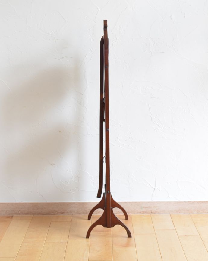 ロイドテーブル アンティーク家具 英国のアフタヌーンティーを自宅で楽しめる、マホガニー材のアンティークケーキスタンド(テーブル) 。こんなにコンパクトになります。(k-1563-f)