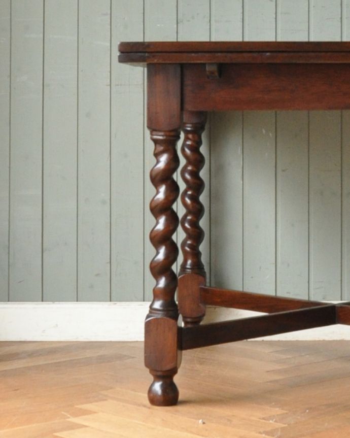 ロイドテーブル　アンティーク家具　ダイニングで使うアンティーク家具、ドローリーフテーブル（伸張タイプ）。キチンとお直ししました。(k-1584-f)