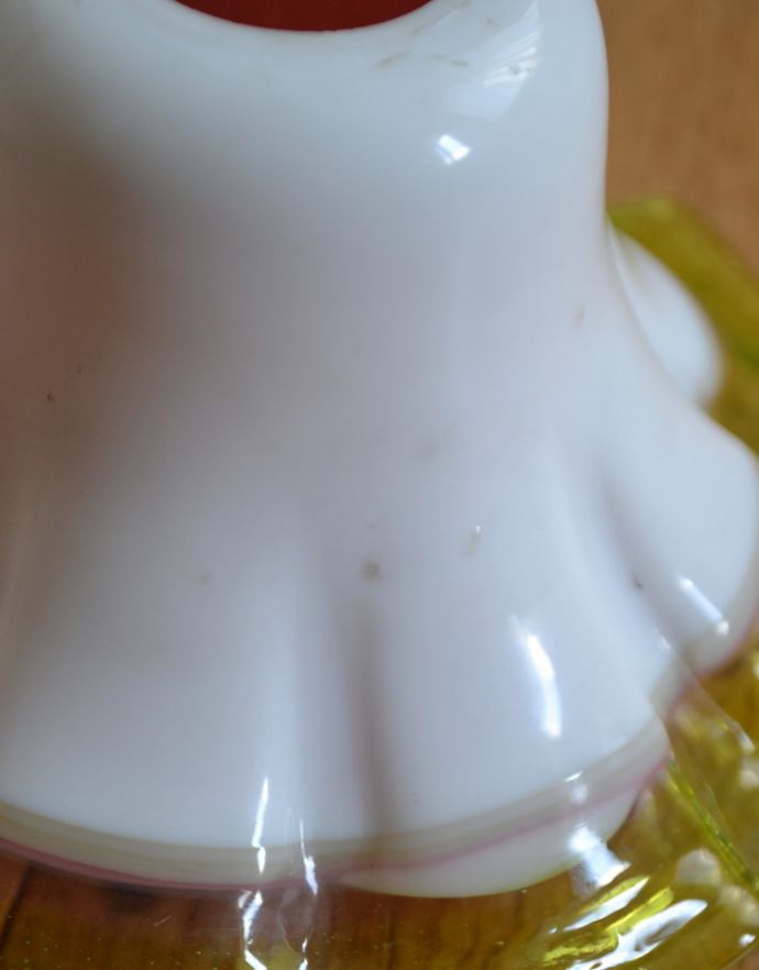 ペンダントライト　照明・ライティング　内側から見ると･･･！シルエットが可愛いアンティークペンダントライト（コード・シャンデリア球・ギャラリーなし）。アンティークは新品ではないので、経年変化によるキズはありますが、専門の職人によって目立たないようにキレイにお直しをしています。(k-1594-z)