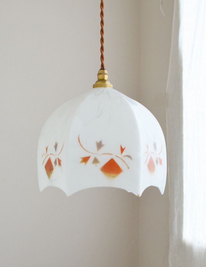 ペンダントライト 照明・ライティング しっとりと大人っぽいデザインのアンティークペンダントライト(天井付け照明)。【 シェードのサイズ 】直径20×高さ16.5cmコードは50、80cm以外にも、ご希望の長さで加工してお届けします。(k-1611-z)