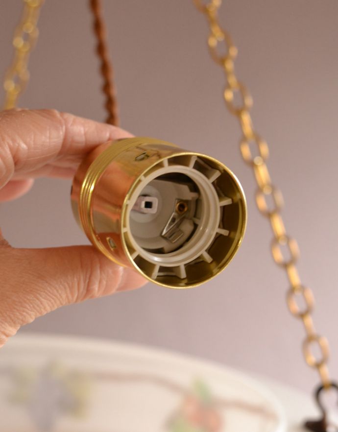 シャンデリア 照明・ライティング イギリスから届いた貴重なフルーツ模様のアンティークハンギングボウル(照明)(E26球付)。しっかりオーバーホウルをしていますので、ご安心くださいね。(k-1616-z)