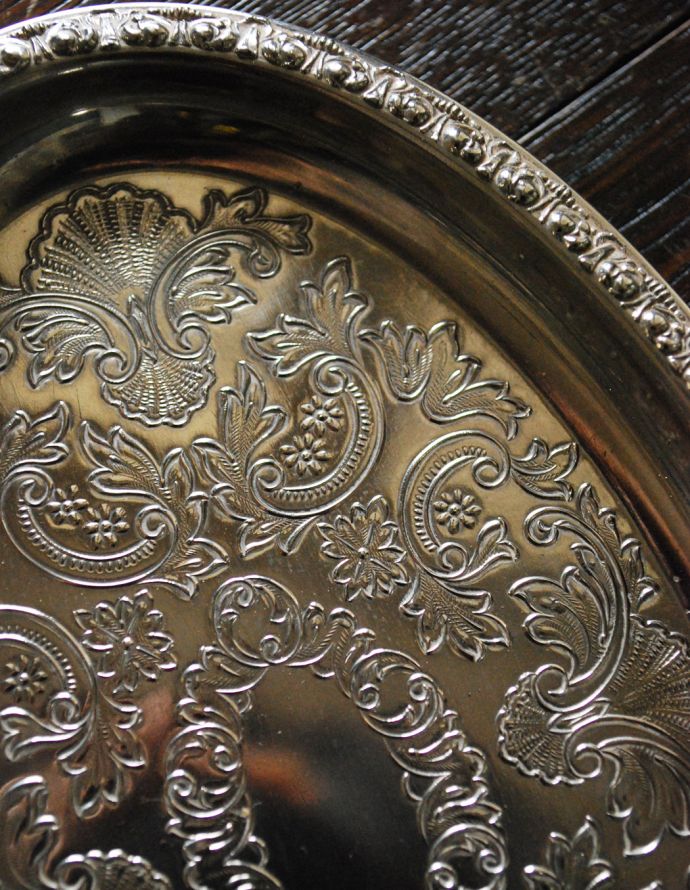 英国のシルバー雑貨、美しいアンティークプレート（楕円型）(k-1628-z