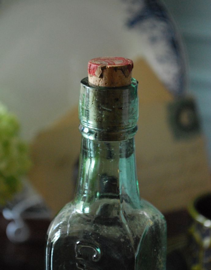 英国クラシックスタイル アンティーク雑貨 イギリスのアンティークボトル CARTONS HP SAUCE(HPソース)。コルク付きです。(k-1642-z)