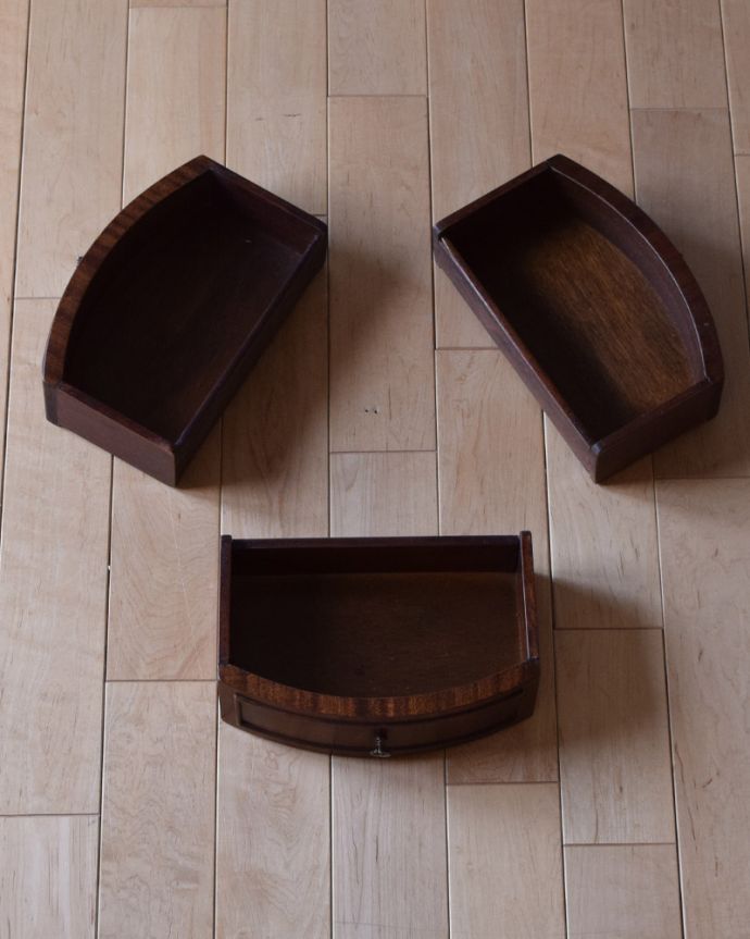 アンティークのキャビネット　アンティーク家具　英国アンティークの家具、回転する機能的なリボルビングブックケース。引き出しが３杯付いています。(k-1679-f)