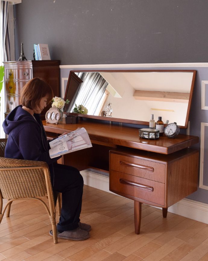 G-PLANのドレッサー（鏡台）、使いやすいヴィンテージ家具(k-1723-f