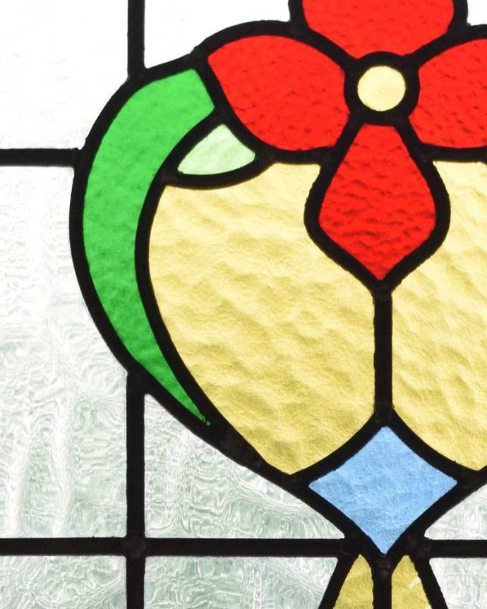 ドア・ゲート　アンティーク家具　英国輸入のアンティークの建具、大きなステンドグラスが入ったドア。アンティークらしいガラス美しいガラスはアンティークらしい凹凸。(k-1745-f)