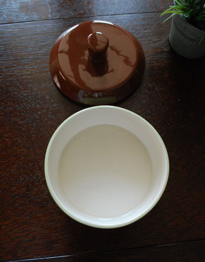 テーブルウェア(食器)　アンティーク雑貨　カールトンウェア社(Carlton ware)のアンティーク　小物入れ。中はこんな感じになっています。(k-1747-z)
