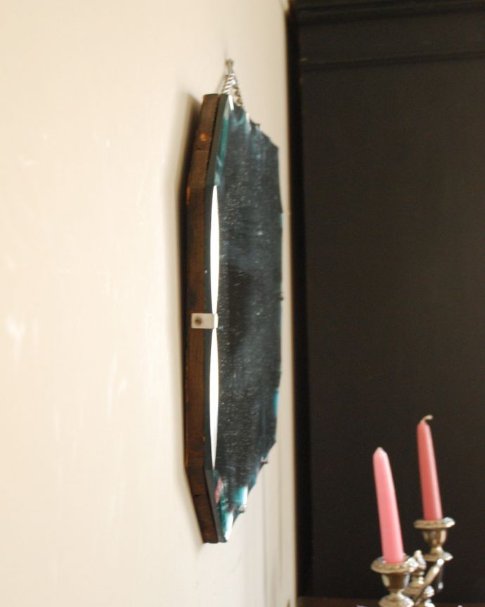 アンティーク カッティングミラー　アンティーク雑貨　縁どりのレースカットがきらめく、美しい横長のアンティークカッティングミラー。アンティークのミラーは重みがあります。(k-1759-z)